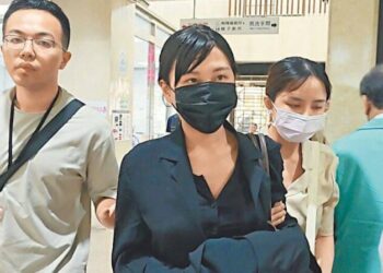 刺青正妹律師翻車！仙塔律師涉洗錢詐團遭北檢約談 70萬交保掀公信危機