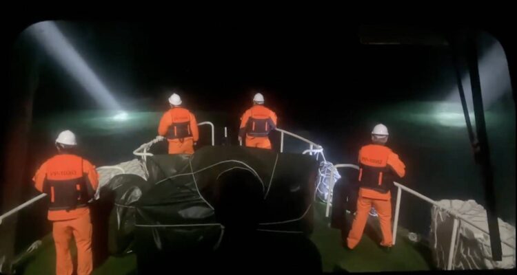 強化夜間執勤保障 海委會主委管碧玲拍板 海巡人員7月起每小時可領百元危勞津貼 強化夜間執勤保障 海委會主委管碧玲拍板 海巡人員7月起每小時可領百元危勞津貼