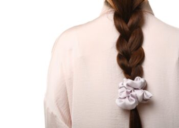 雨天髮型救星！4個超實用祕訣讓妳美到不怕淋濕