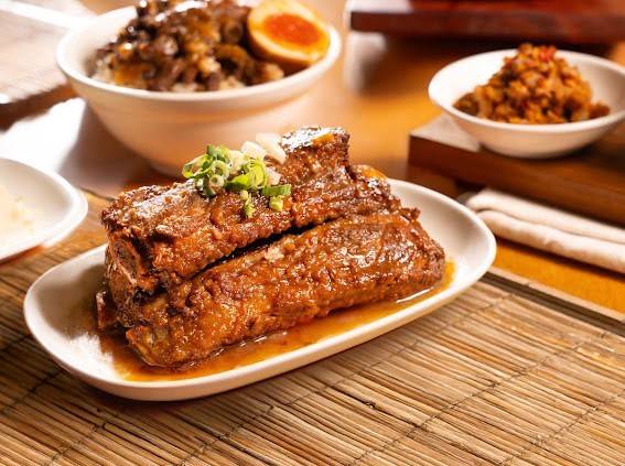 美食展起跑 魯香香 黃金樂排、滷肉飯二度參展 試吃人氣爆棚