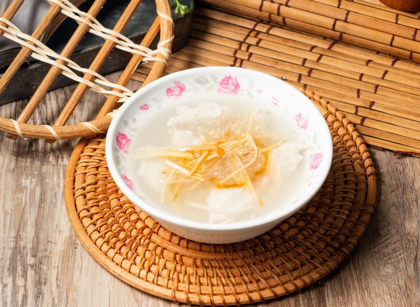 台南碗粿推薦 搭配浮水魚羹和手工香腸 道地美味一次擁有 台南碗粿推薦 搭配浮水魚羹和手工香腸 道地美味一次擁有