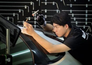 台中汽車修復推薦 免烤漆微鈑金保留原漆 當日交車更安心