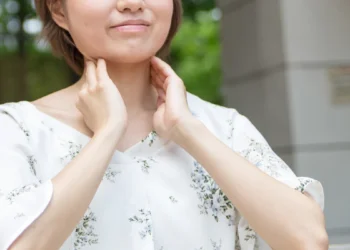 甲狀腺癌發生率增幅全台第二 三步驟自我檢查及早發現 掌握治療先機