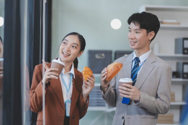 做出好成績卻被忽視?揭露職場7大升職隱形天花板 看看妳是否踩雷! 做出好成績卻被忽視?揭露職場7大升職隱形天花板 看看妳是否踩雷!