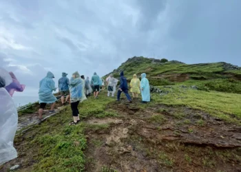 雨幕下的海島探索－ 東嶼坪嶼海陸探奇教師研習圓滿完成