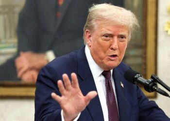 川普突變卦！日美關稅協議出現落差，日美未簽白紙黑字協議，15%額外疊加關稅引爆政治風暴