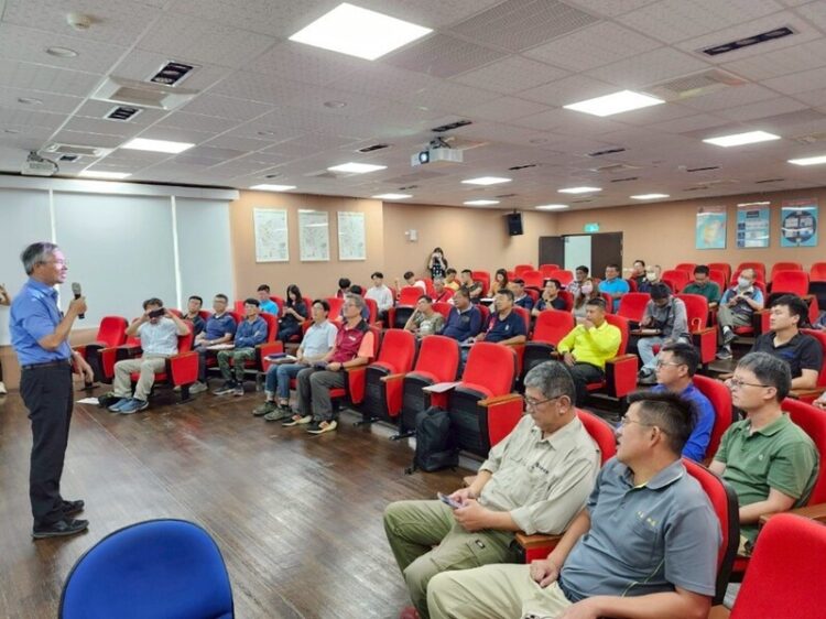 柳營災屋修繕、甘宅橋清淤中 前進指揮所加速重建工作