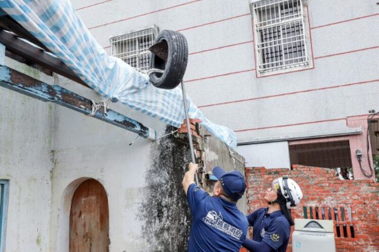 丹娜斯颱風肆虐後 大雨再次重創台南嘉義 丹娜斯颱風肆虐後 大雨再次重創台南嘉義