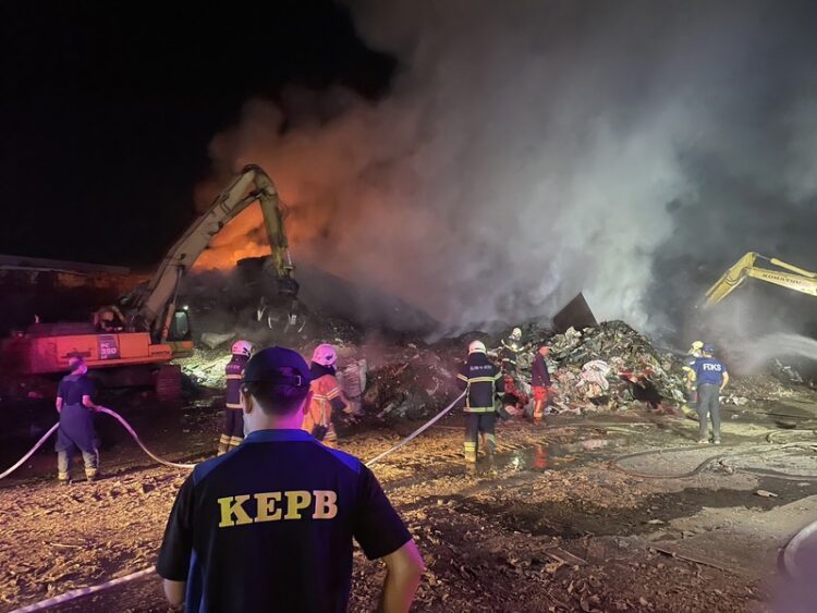 高雄無照地下工廠非法處理廢棄物釀火警 業者遭起訴重罰41萬