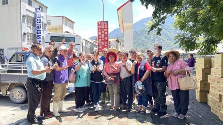 民眾黨高雄市黨部 愛心物資送桃源 籲政府完善原鄉防災體系 民眾黨高雄市黨部 愛心物資送桃源 籲政府完善原鄉防災體系