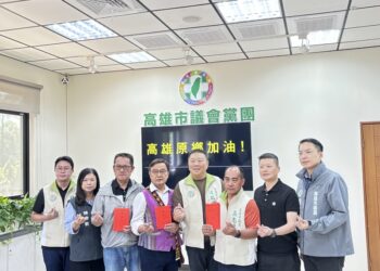 民進黨高市黨部主委黃文益贈慰問金 啟動災區黨員關懷服務