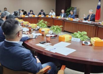 郭部長與半導體供應鏈座談，因應美國關稅措施及推動升級轉型