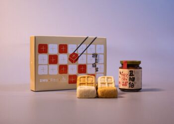 豆油伯 × 老四川 × 莎士比亞烘焙坊 三方職人跨界出擊 「《椒豆麻爹》・麻辣豆腐月餅」麻辣甜香新體驗，引爆中秋話題商機