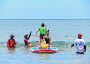 2025屏東海口祭 海域自救求生趣味競賽熱鬧登場 寓教於樂推廣水域安全教育