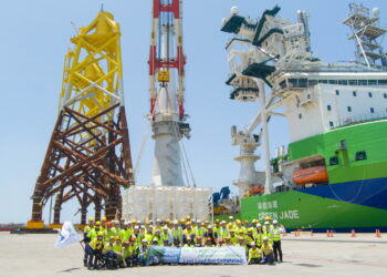 台船環海順利完成海龍離岸風場73座套管式水下基礎安裝 提前交付1GW水下基礎項目安裝進度