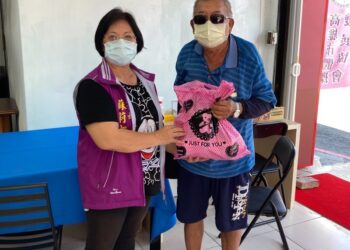 高雄市樂齡想溫馨關懷協會中秋送暖 700份物資發放號召各界響應公益