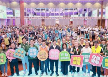 表揚114年特優暨資深里長 陳其邁頒獎感謝里長為民服務不遺餘力