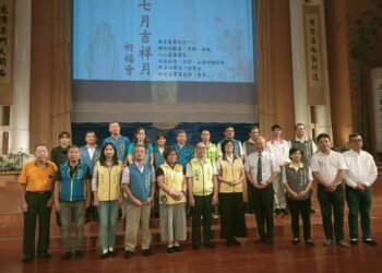 企業家鄭楊慶罹癌後投身慈濟 分享齋戒重要性 市府官員力挺淨零碳排