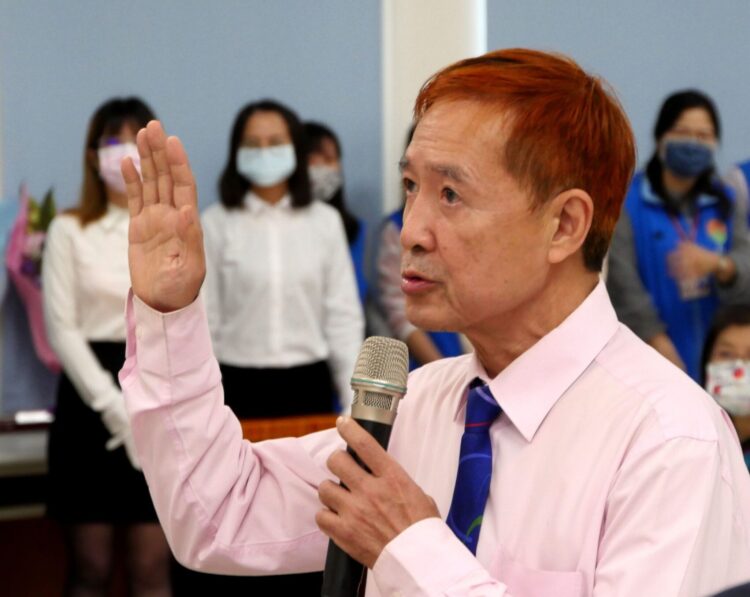 柯總召，有人要借人頭一用