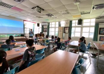 太陽能不只發電！美歐亞綠能深入偏鄉，用永續教育點亮孩子的未來