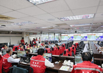 颱風樺加沙逼近 南市府召開防颱工作會議 黃偉哲心繫災民住居安全 颱風樺加沙逼近 南市府召開防颱工作會議 黃偉哲心繫災民住居安全