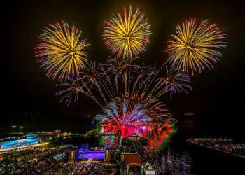 2025秋季最浪漫盛事！日月潭花火音樂嘉年華三場煙火＋六大活動嗨翻湖畔