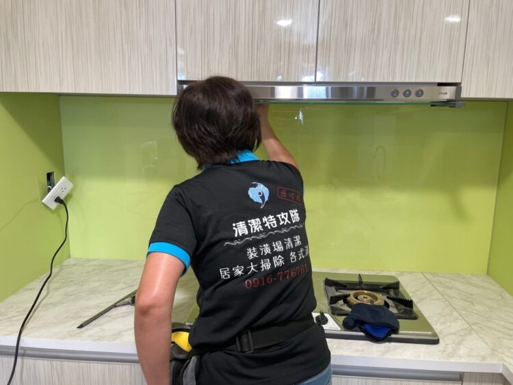 台中裝潢細清首選 清潔團隊精準打擊死角髒汙 台中裝潢細清首選 清潔團隊精準打擊死角髒汙