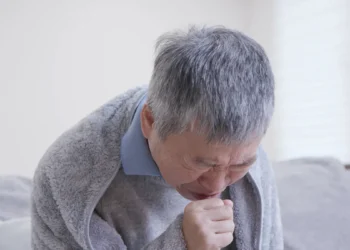 咳嗽有痰別自己亂買消炎藥 醫揭「新一代祛痰膠囊」多效合一助化痰 咳嗽有痰別自己亂買消炎藥 醫揭「新一代祛痰膠囊」多效合一助化痰