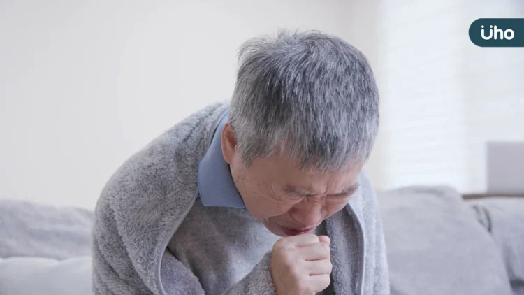 咳嗽有痰別自己亂買消炎藥 醫揭「新一代祛痰膠囊」多效合一助化痰 咳嗽有痰別自己亂買消炎藥 醫揭「新一代祛痰膠囊」多效合一助化痰