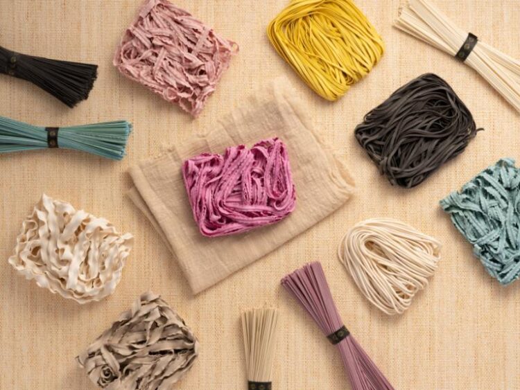 屏東潮州無添加麵條麵線老字號 彩色好吃又好看 屏東潮州無添加麵條麵線老字號 彩色好吃又好看