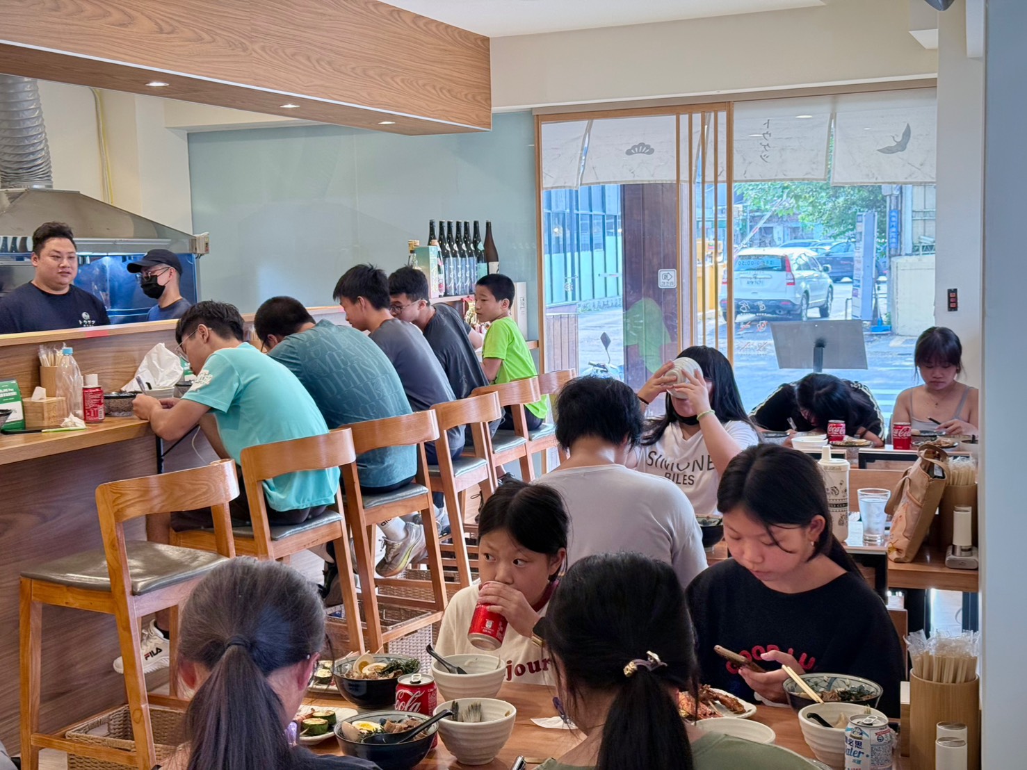 橙月串燒台中、彰化員林用愛做公益 邀家扶兒少中秋品味職人串燒