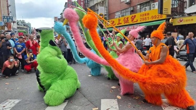 鍾藝劇團十年磨一劍 猩猩舞團爆紅後盼讓更多表演被看見 鍾藝劇團十年磨一劍 猩猩舞團爆紅後盼讓更多表演被看見