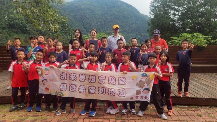 舒杰設計走進南投法治國小 帶偏鄉孩童探索設計美學世界 舒杰設計走進南投法治國小 帶偏鄉孩童探索設計美學世界