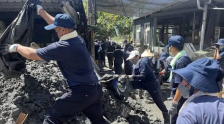 颱風「樺加沙」釀花蓮重災 龔偉綸捐款百萬助災民渡難關 颱風「樺加沙」釀花蓮重災 龔偉綸捐款百萬助災民渡難關