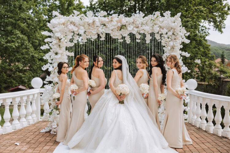 新娘們注意!從5個面向精準挑選最佳伴娘團! 新娘們注意!從5個面向精準挑選最佳伴娘團!