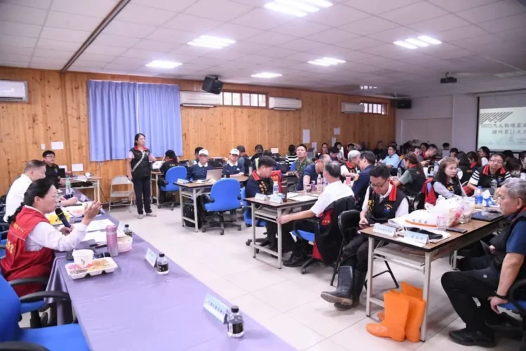 花蓮縣政府召開第11次前進指揮所會議 縣長徐榛蔚強調加速環境清淤 協助鄉親儘早恢復正常生活