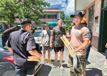 前進黨主席楊悟空探訪光復部落 展現關懷與支援 前進黨主席楊悟空探訪光復部落 展現關懷與支援