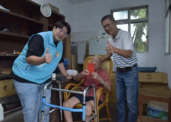 花蓮市公所114年重陽敬老禮金即將發放 魏嘉彥前往訪視百歲人瑞 花蓮市公所114年重陽敬老禮金即將發放 魏嘉彥前往訪視百歲人瑞