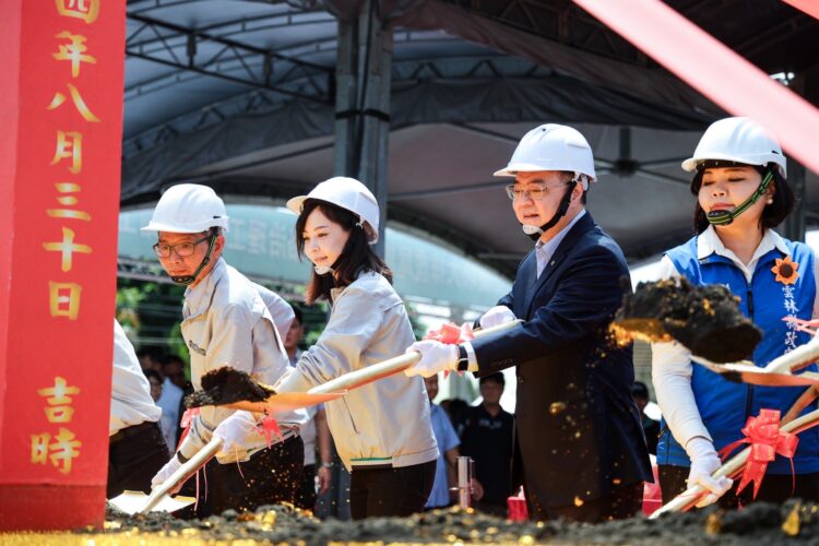 雲林安慶圳大排虎尾糖廠段治理工程開工 行政院長卓榮泰:打造全臺河岸整治與文化資產保存典範 雲林安慶圳大排虎尾糖廠段治理工程開工 行政院長卓榮泰:打造全臺河岸整治與文化資產保存典範