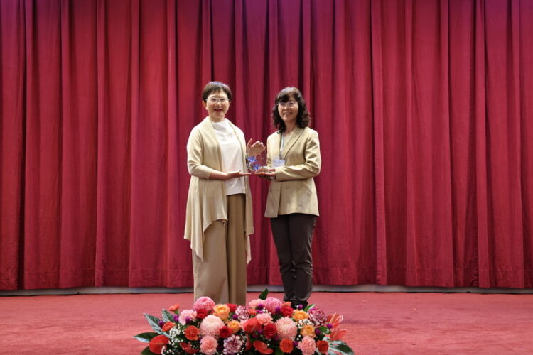 勇冠六都蟬聯雙料第一,高市稅獲財政部稽徵業務考核及稅基努力度考評榜首肯定 勇冠六都蟬聯雙料第一,高市稅獲財政部稽徵業務考核及稅基努力度考評榜首肯定