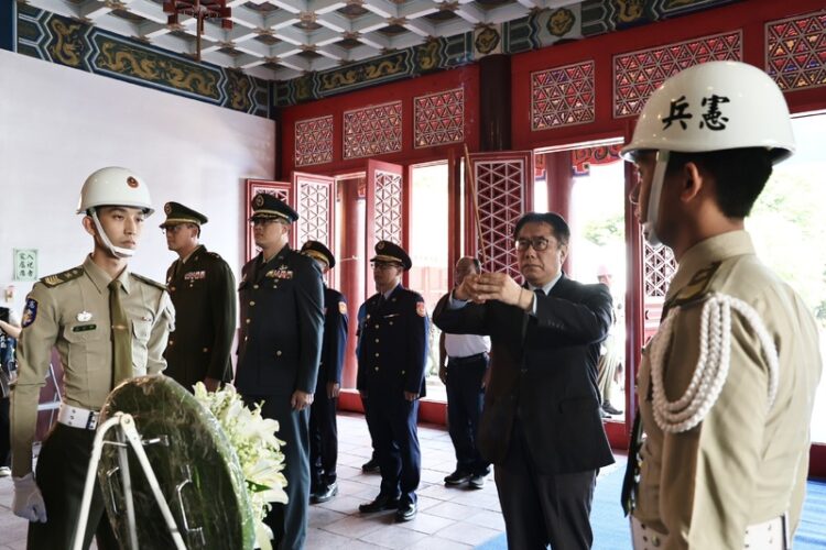 台南市各界114年公祭革命先烈暨陣亡將士秋祭典禮 黃偉哲感念先烈成仁取義精神 台南市各界114年公祭革命先烈暨陣亡將士秋祭典禮 黃偉哲感念先烈成仁取義精神