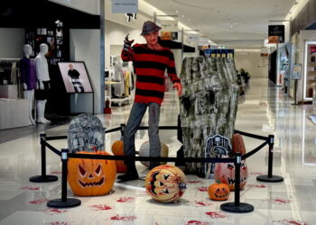 SKM Park Outlets 高雄草衙「南瓜鎮 鬼影來襲」盛大登場打造高雄最盛大的萬聖場景！