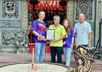 木柵忠順廟以行踐善：中元普渡捐白米1,300斤、供品30盒 長期扶助雷特氏症家庭