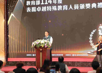 南市6名教師獲選教育部卓越特殊教育人員 黃偉哲向教育工作者致敬 南市6名教師獲選教育部卓越特殊教育人員 黃偉哲向教育工作者致敬