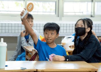 校園安全神探揪死角 防震「疊疊樂」揭地震來怎麼躲最安心
