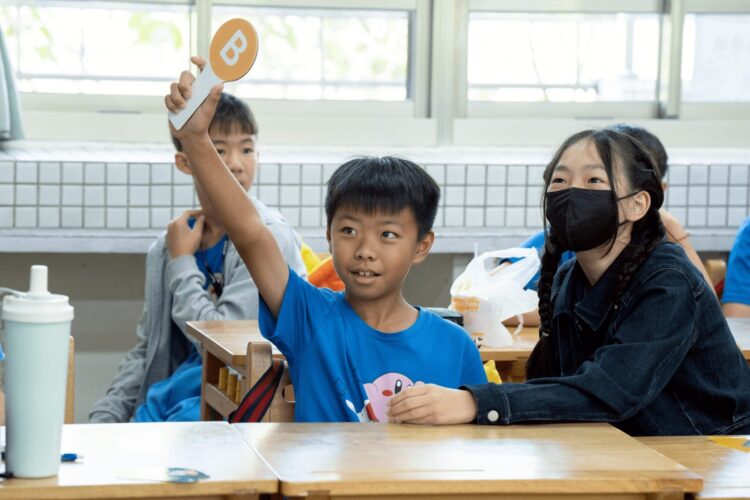 校園安全神探揪死角 防震「疊疊樂」揭地震來怎麼躲最安心 校園安全神探揪死角 防震「疊疊樂」揭地震來怎麼躲最安心