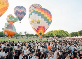 臺中石岡熱氣球嘉年華人氣爆棚 單日湧入15萬人次造訪人次將創新高
