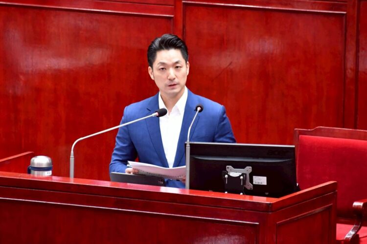 赴議會報告114年度追加(減)預算案及115年度總預算案 臺北市長蔣萬安:輝達海外總部確定落腳北士科 赴議會報告114年度追加(減)預算案及115年度總預算案 臺北市長蔣萬安:輝達海外總部確定落腳北士科