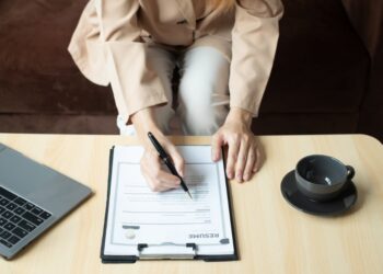 學歷決定一切?加班等於努力?7個職場過時觀念一次破解 學歷決定一切?加班等於努力?7個職場過時觀念一次破解