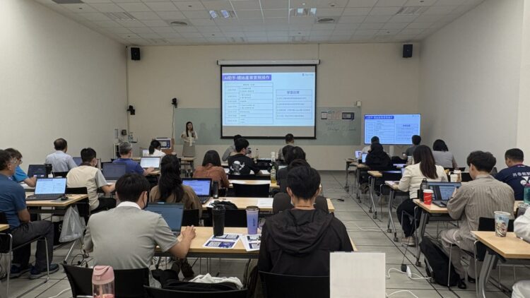 智慧方案攜手塑膠中心推動 AI 協助塑膠業報價、品管、文件管理自動化 智慧方案攜手塑膠中心推動 AI 協助塑膠業報價、品管、文件管理自動化